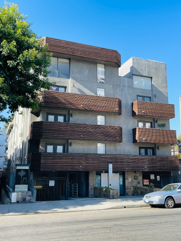 7044 Hawthorn Avenue #115