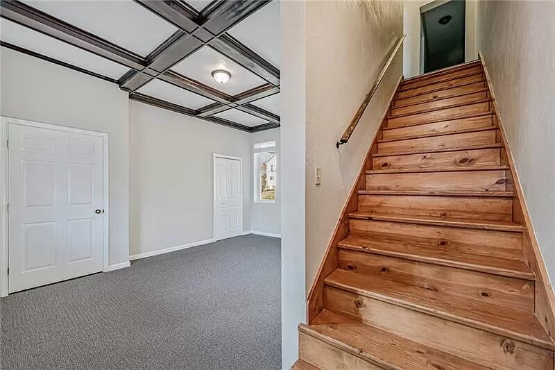 606 Mulberry St - Photo 2 of 16