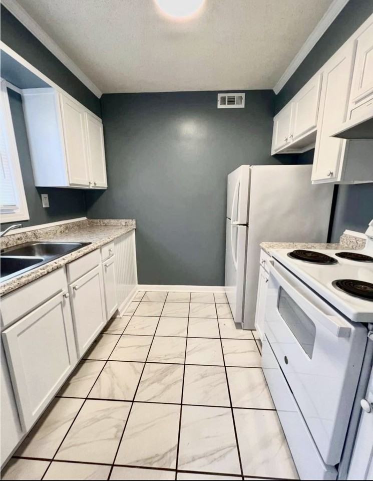 125 125 Sierra PlaceBuilding 1 #1-103 - Photo 5 of 18