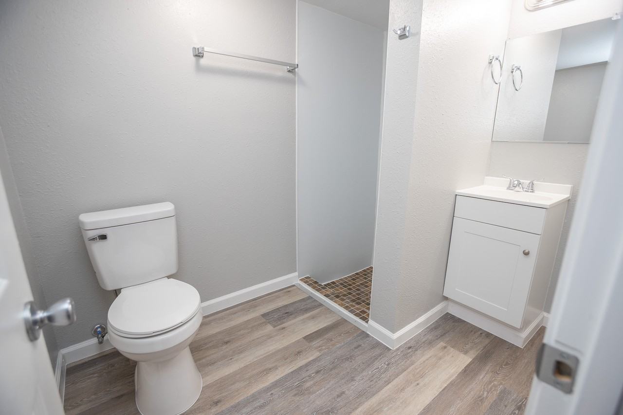 1518 East McCarty StreetApt. 14 #14 - Photo 3 of 8