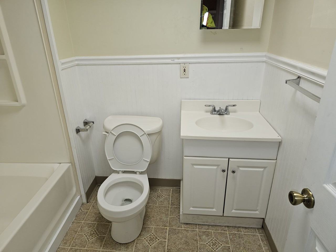 507 Bessemer Ave2F #2F - Photo 5 of 14