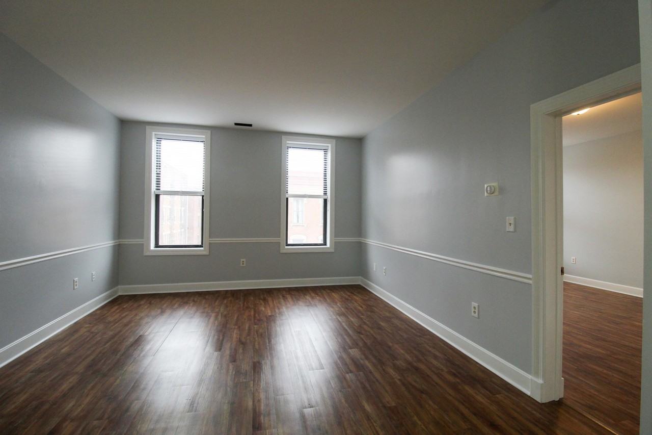 432 Hopkins Street-8 #8 - Photo 7 of 23