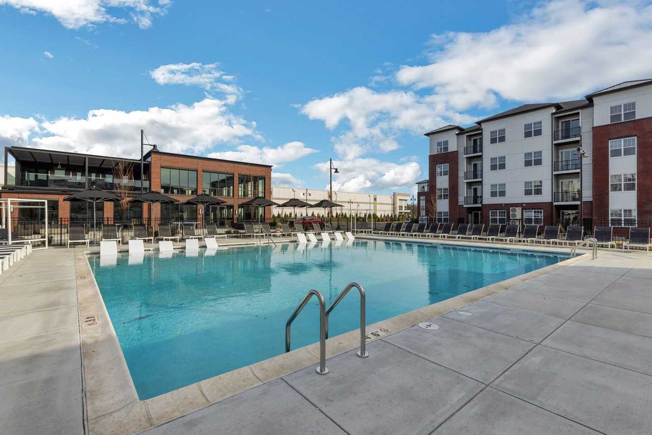 Apartments Near Enclave at Woodcrest Station