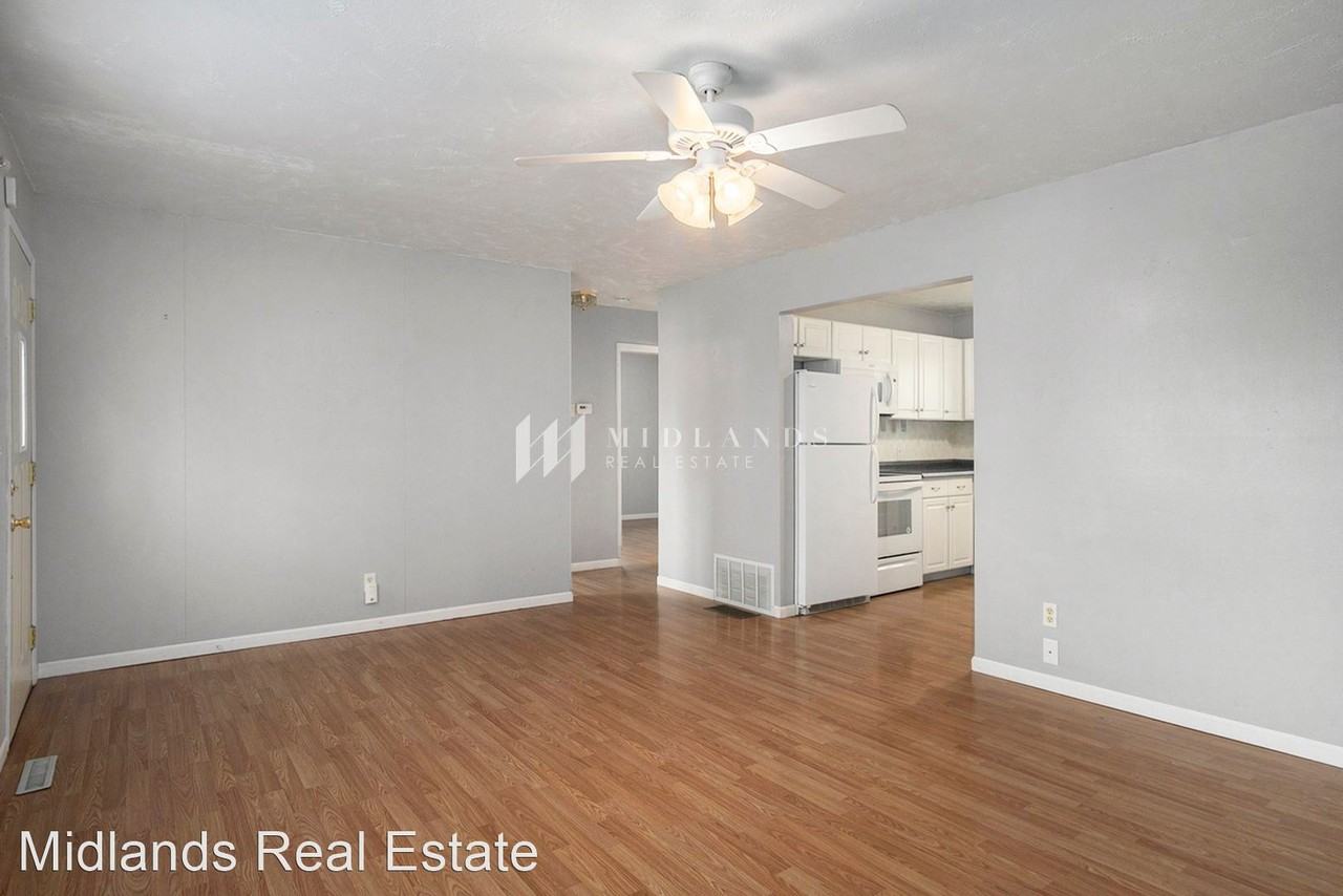 7422 S 77th Ave - Photo 3 of 15