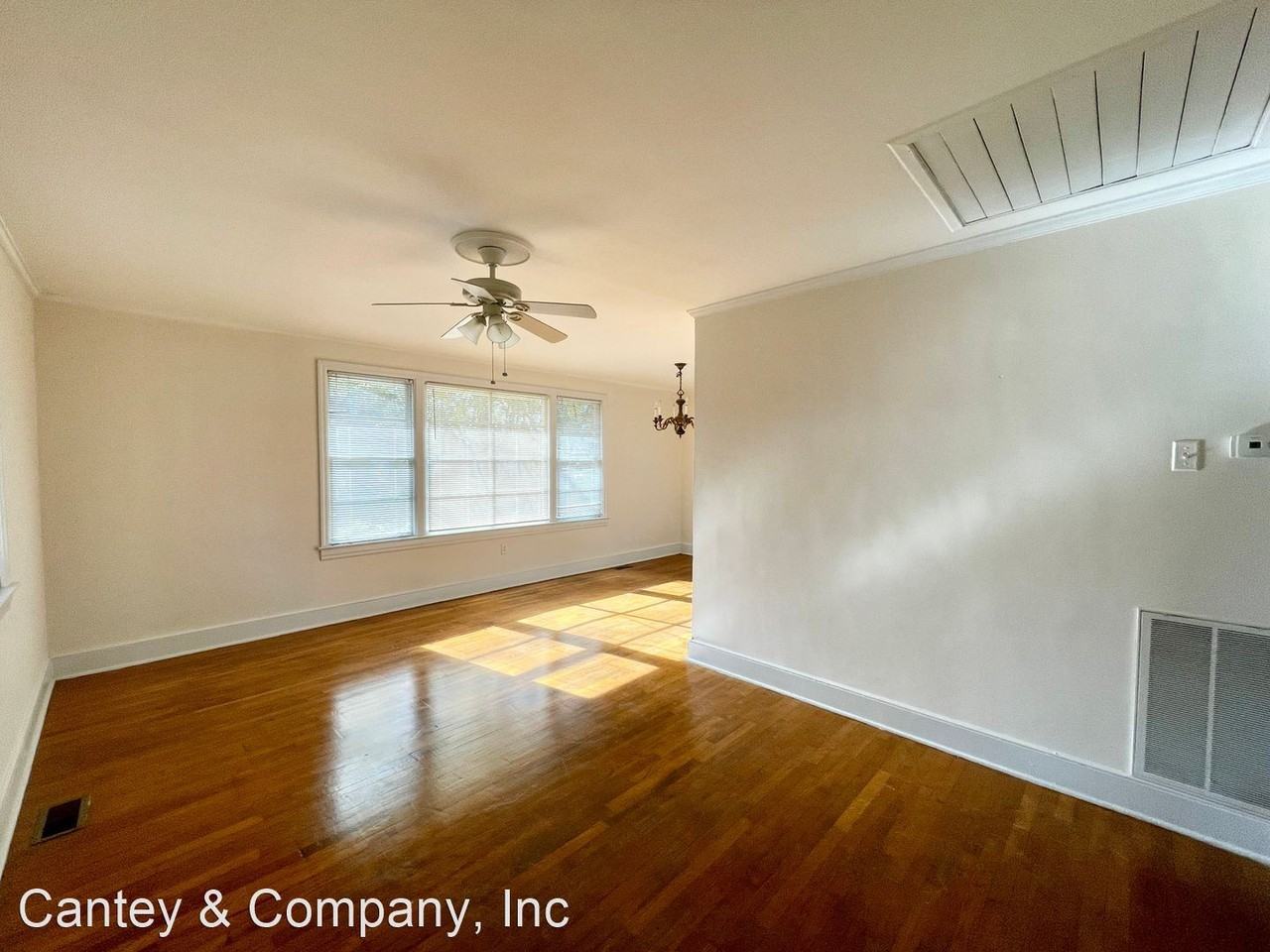 2821-2823 Duncan Street - Photo 2 of 10