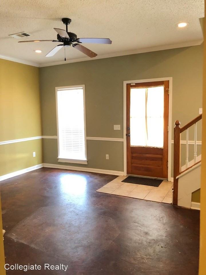 122 Greystone Blvd - Photo 2 of 12