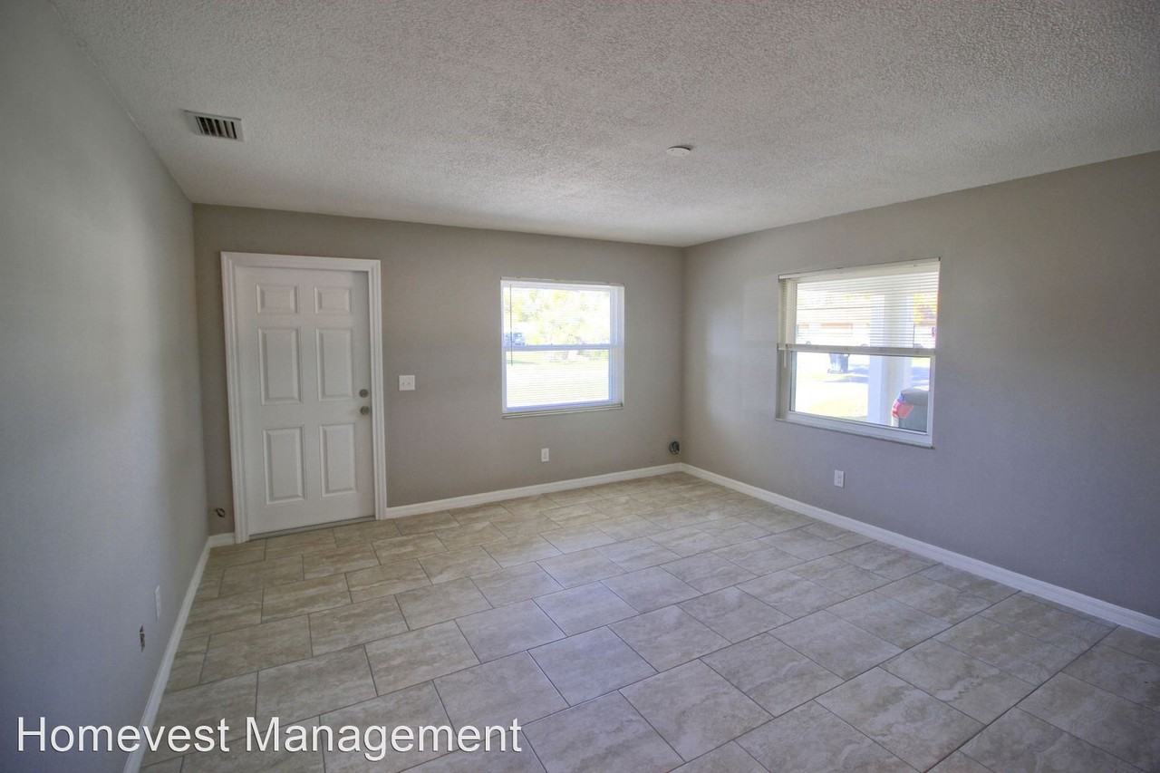 114 E Wallace St - Photo 3 of 13