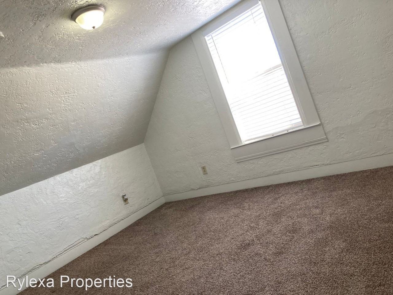 High Street - Photo 3 of 9