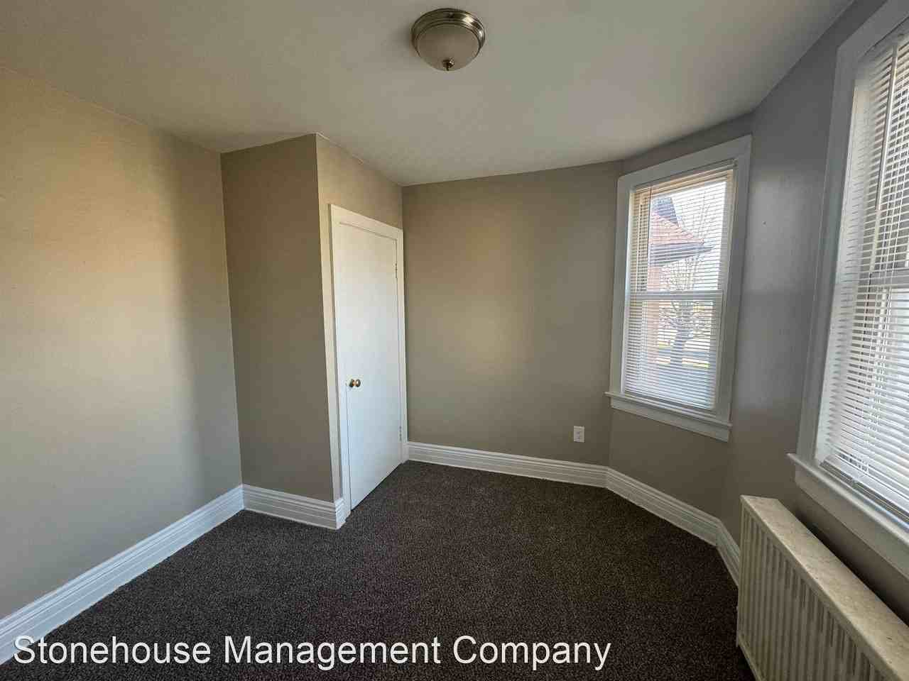 241 East 10th Street - Photo 3 of 9