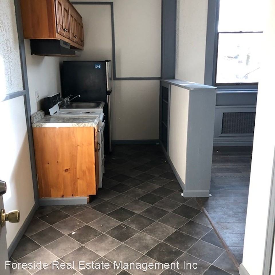 901 Main Street - Photo 2 of 7