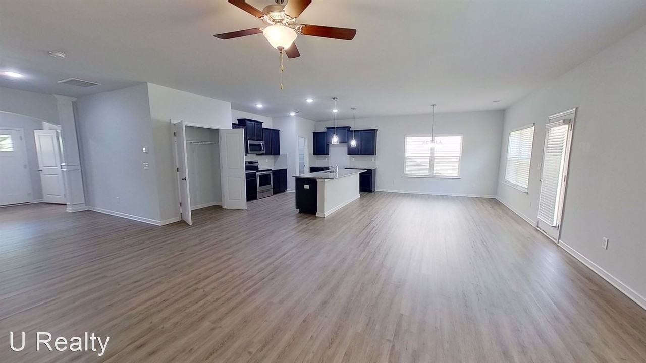 4509 Cecilia Ln - Photo 2 of 16