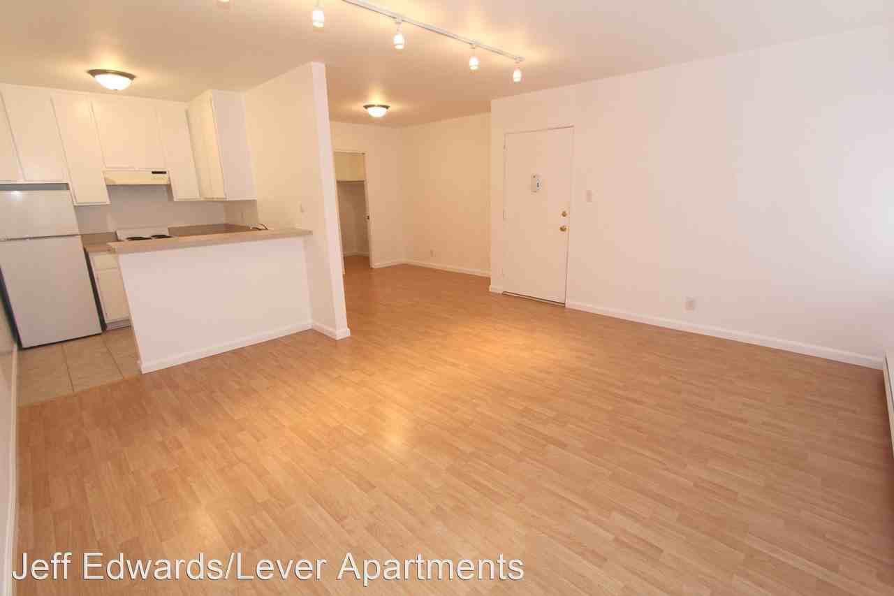 18552 /18554 Collins St. - Photo 2 of 2