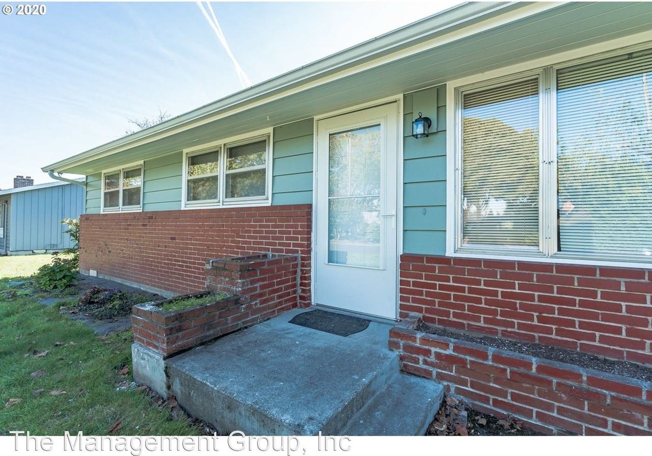 7815 Mill Plain Ct - Photo 2 of 24