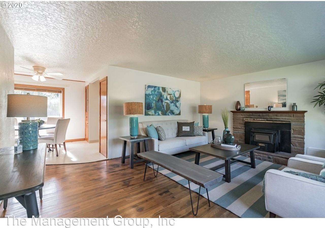 7815 Mill Plain Ct - Photo 3 of 24