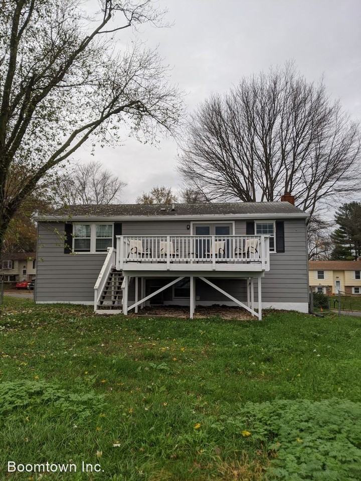 208 Challedon Dr - Photo 2 of 34