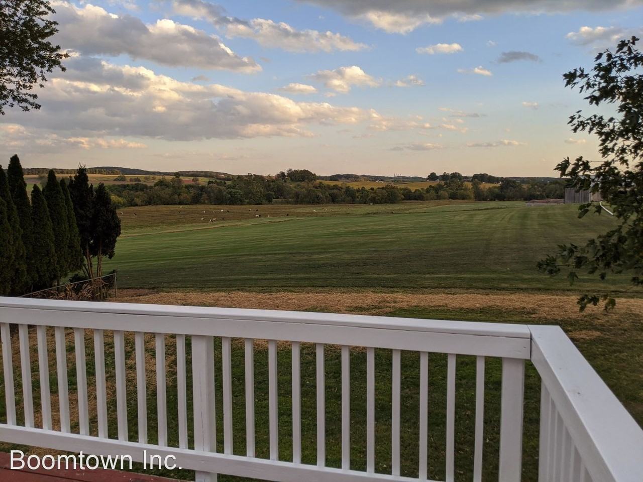208 Challedon Dr - Photo 3 of 34