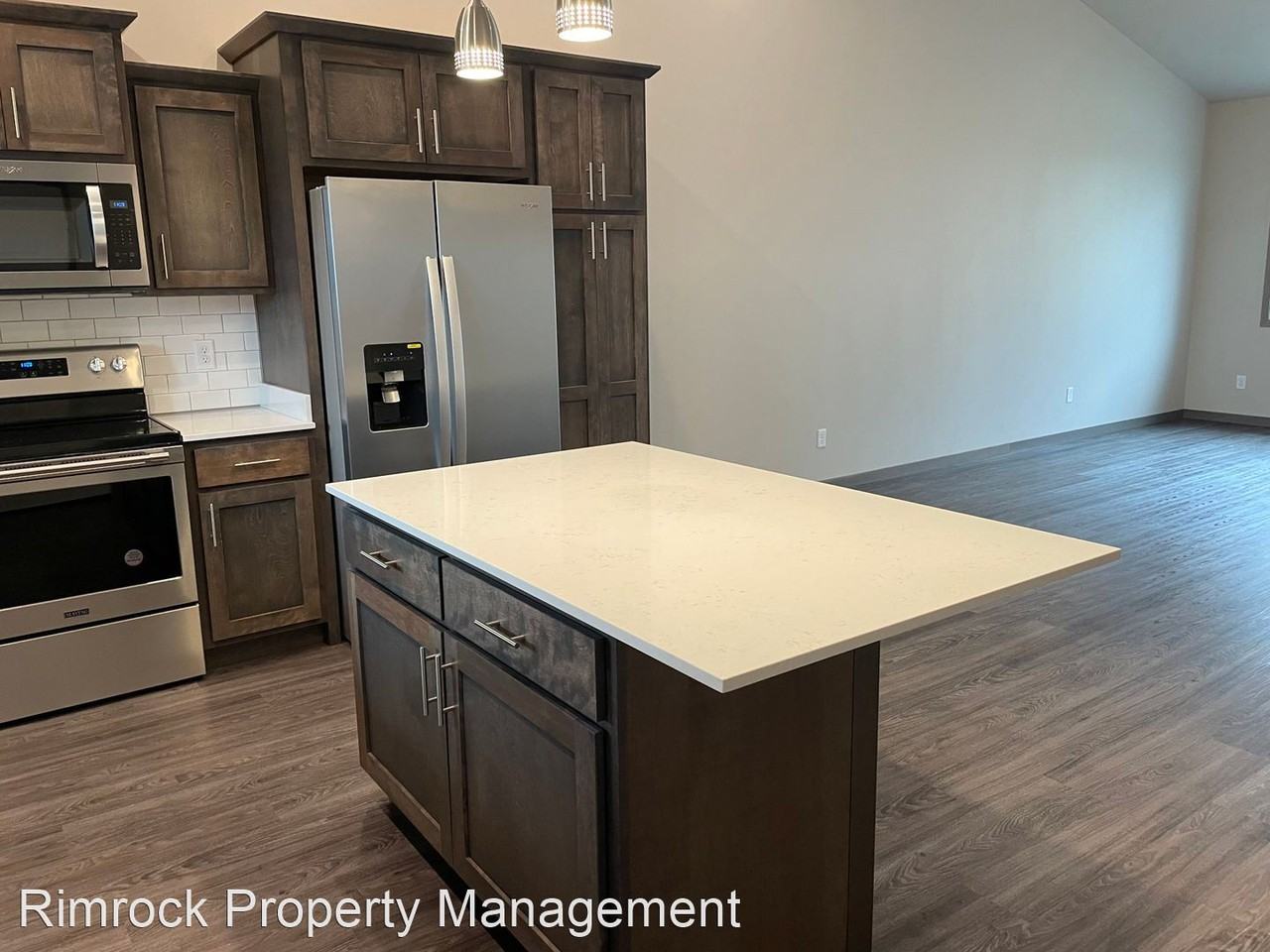 6322/6324 Absaloka Ln - Photo 3 of 17