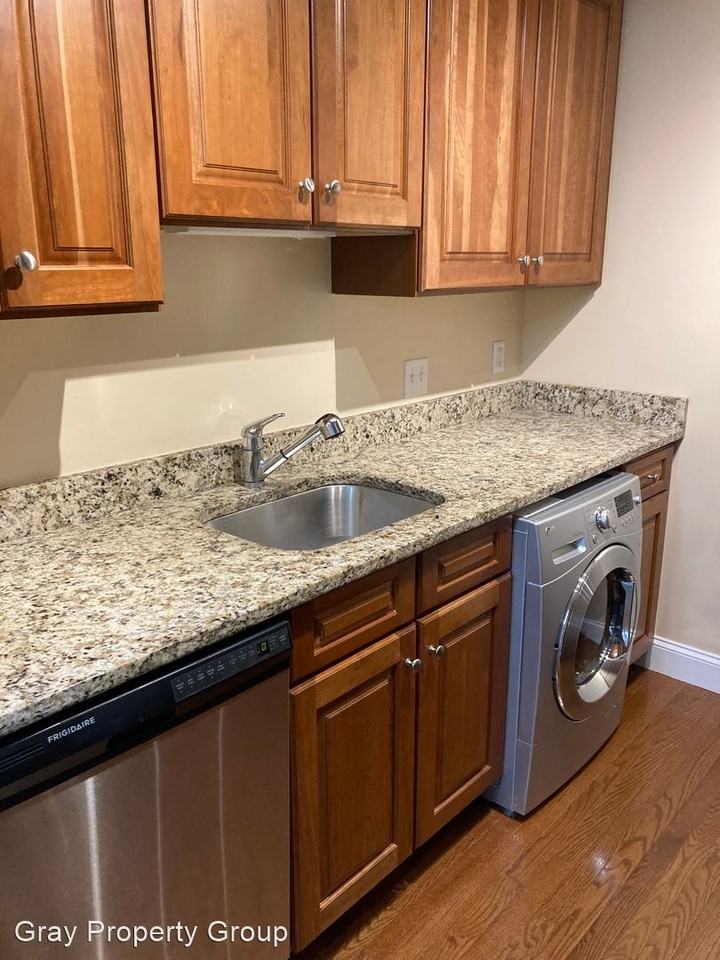 92 Eastern Avenue - Photo 3 of 19