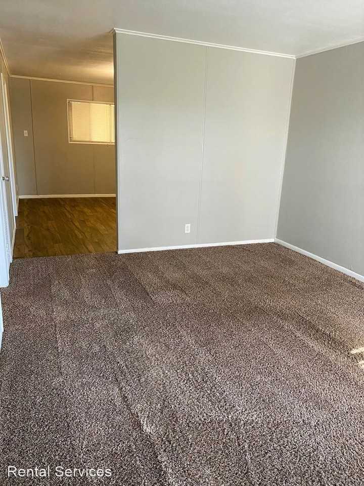 2430 Saba Ln - Photo 3 of 13