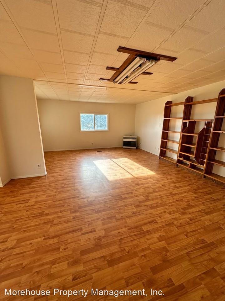 20780/20782 Keno Worden Road - Photo 2 of 16