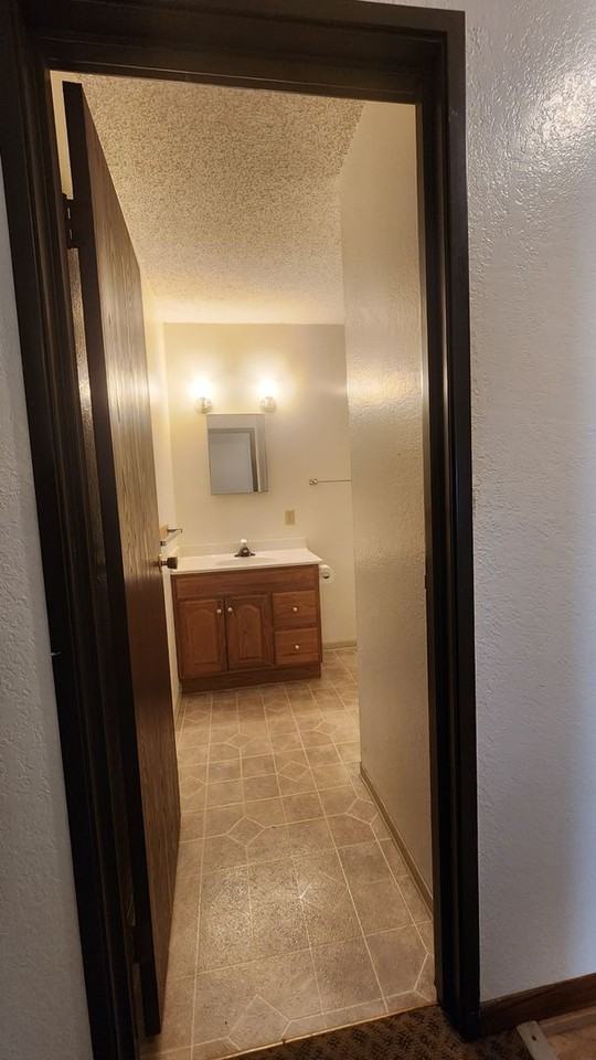 The Rock Apartments - Photo 6 of 25