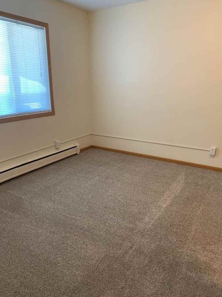 Bluffview Apartments - Photo 6 of 29