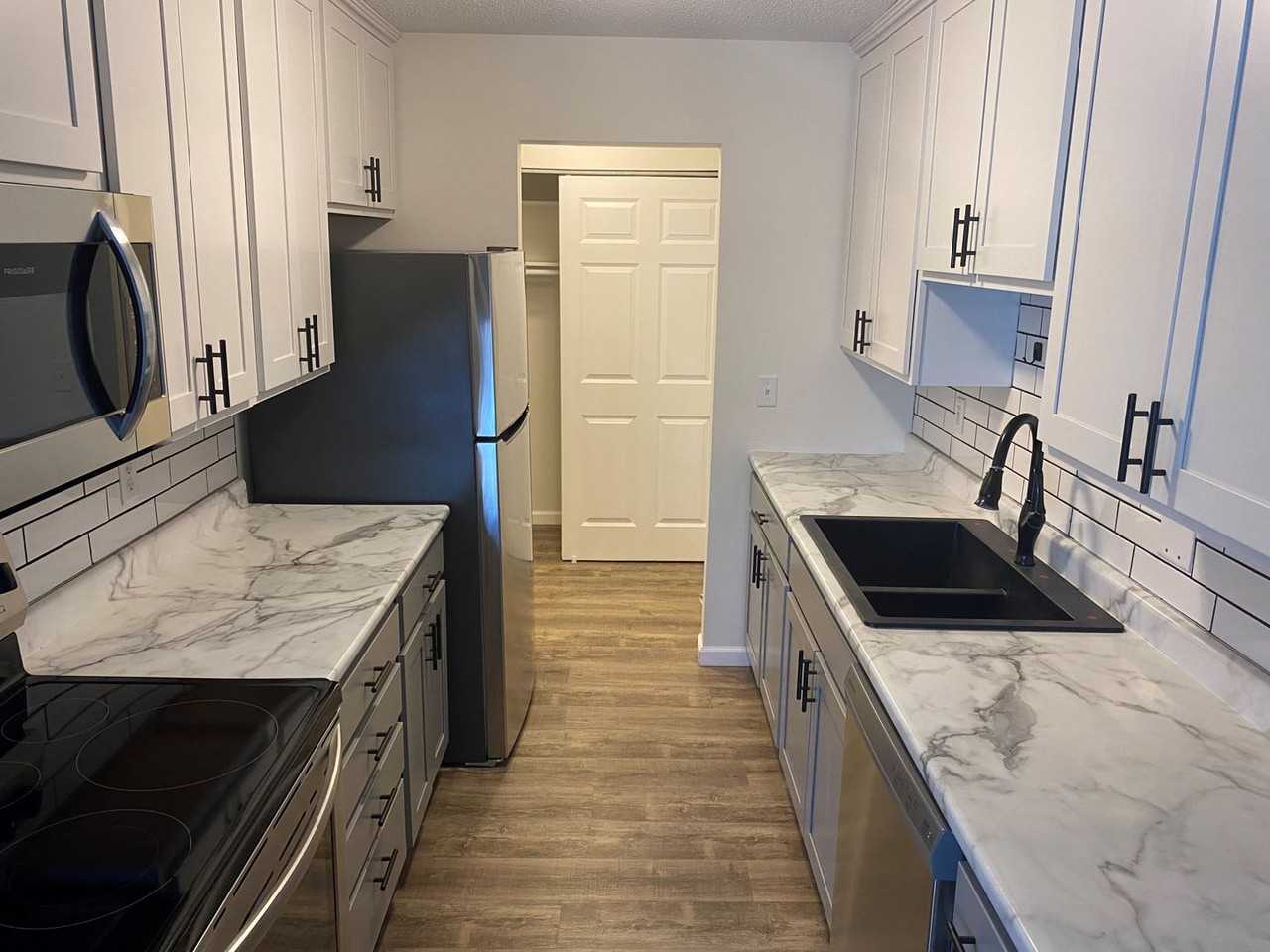 H2 Flats - Photo 3 of 39