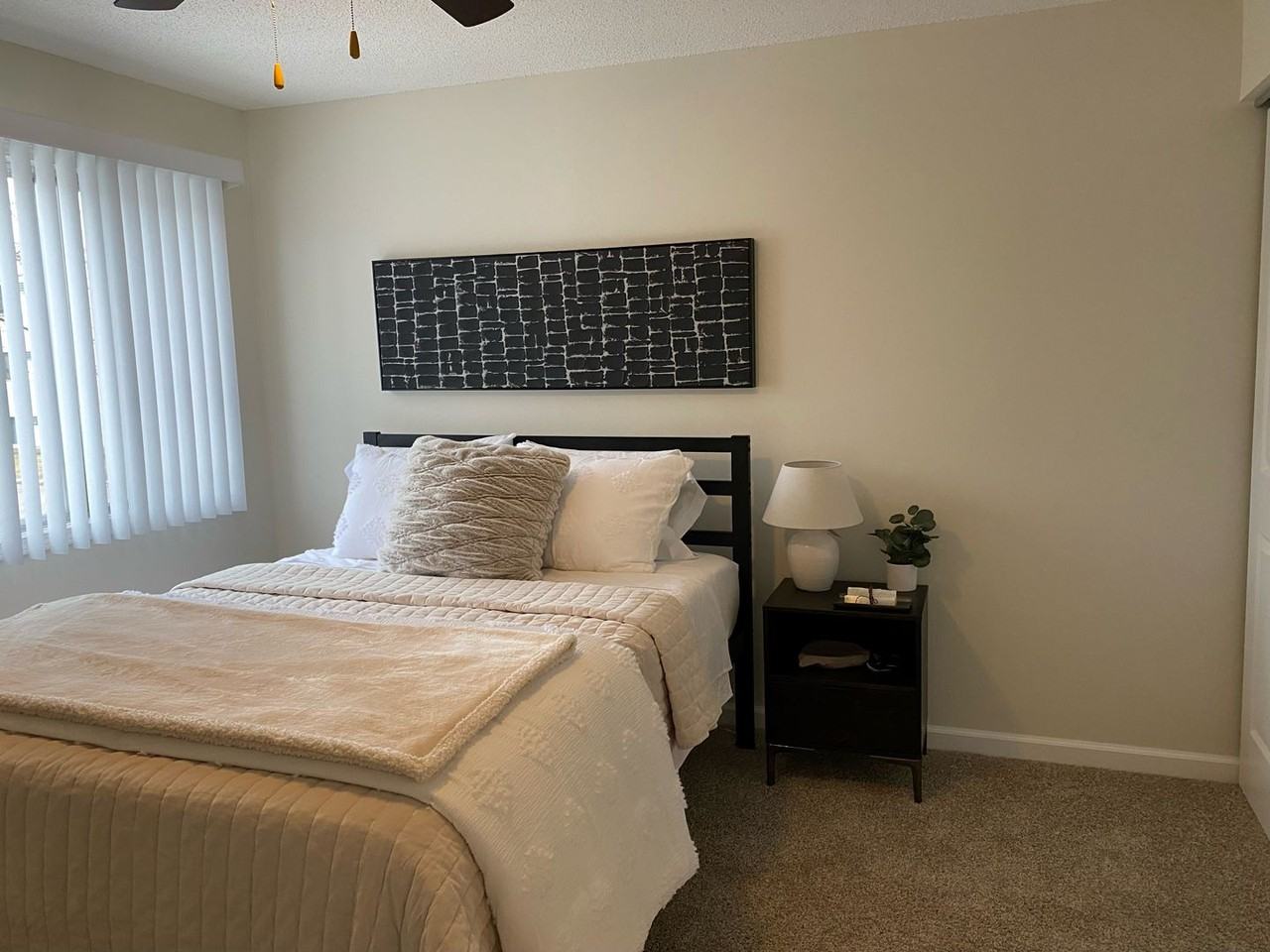 H2 Flats - Photo 5 of 39