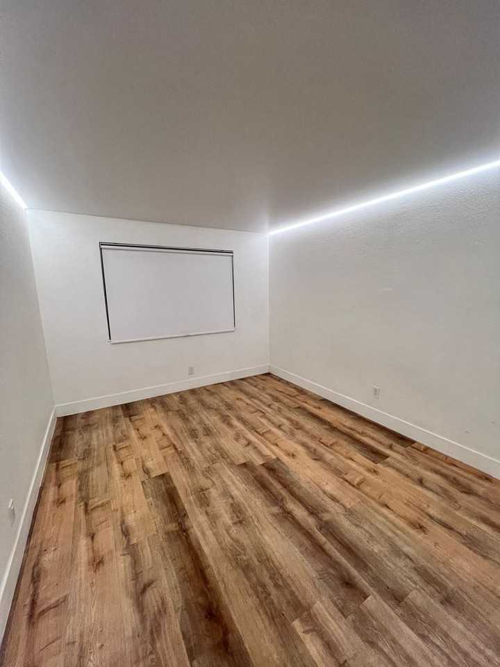 246 - 6437 & 6453 Baine - Photo 7 of 11