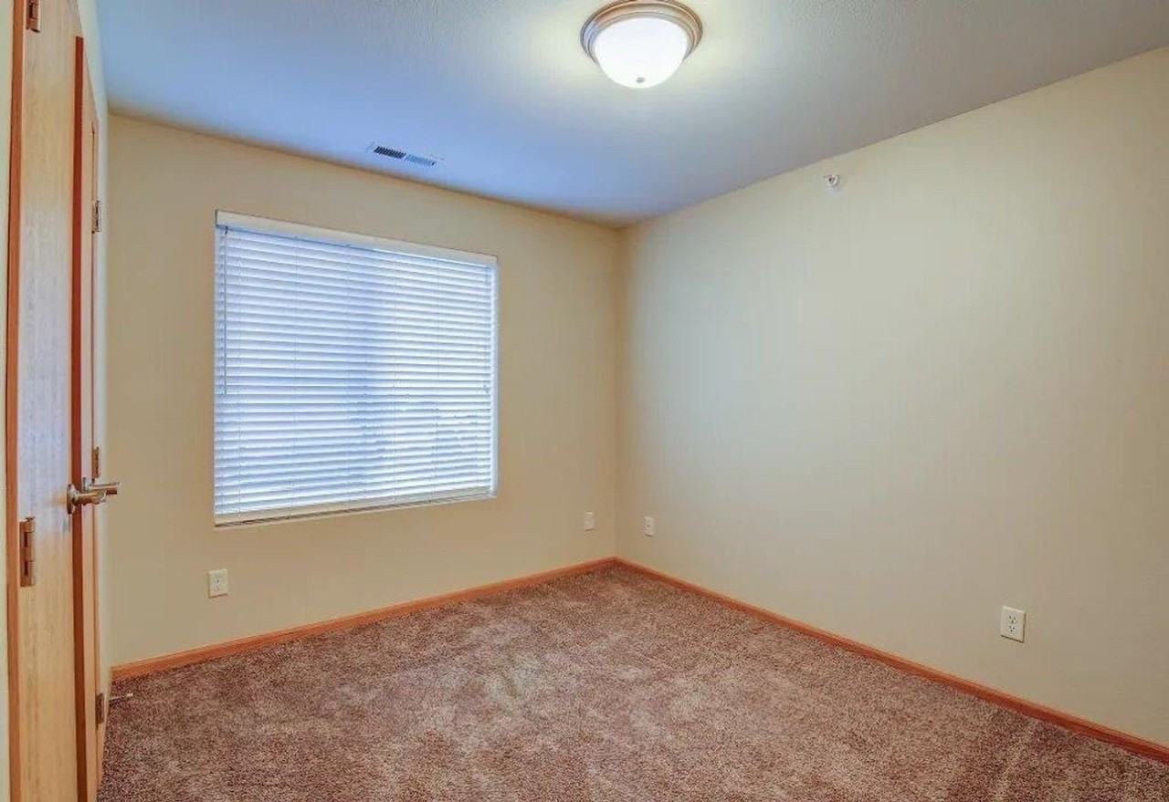 Corner View Apartments - Photo 7 of 7