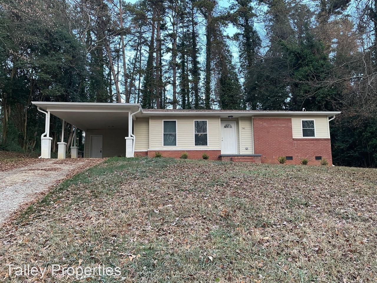 1141 Green Circle Dr - Photo 2 of 10