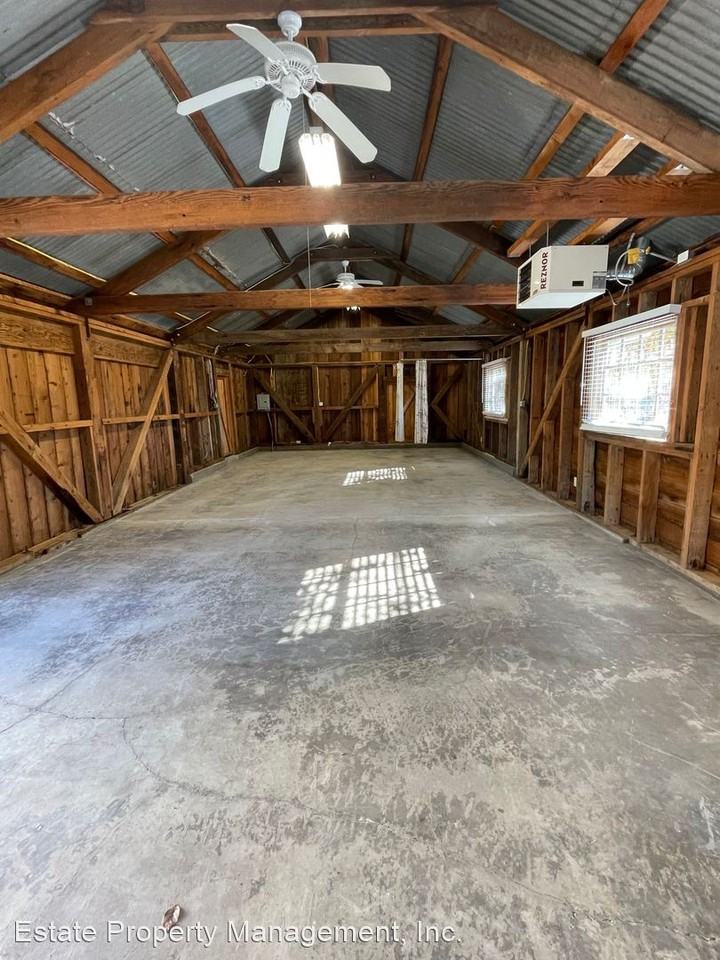 3501 Sagunto St - Photo 2 of 14