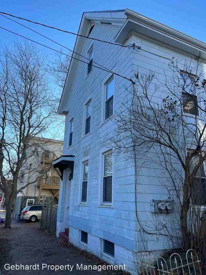 136 Clark Street - Photo 3 of 41