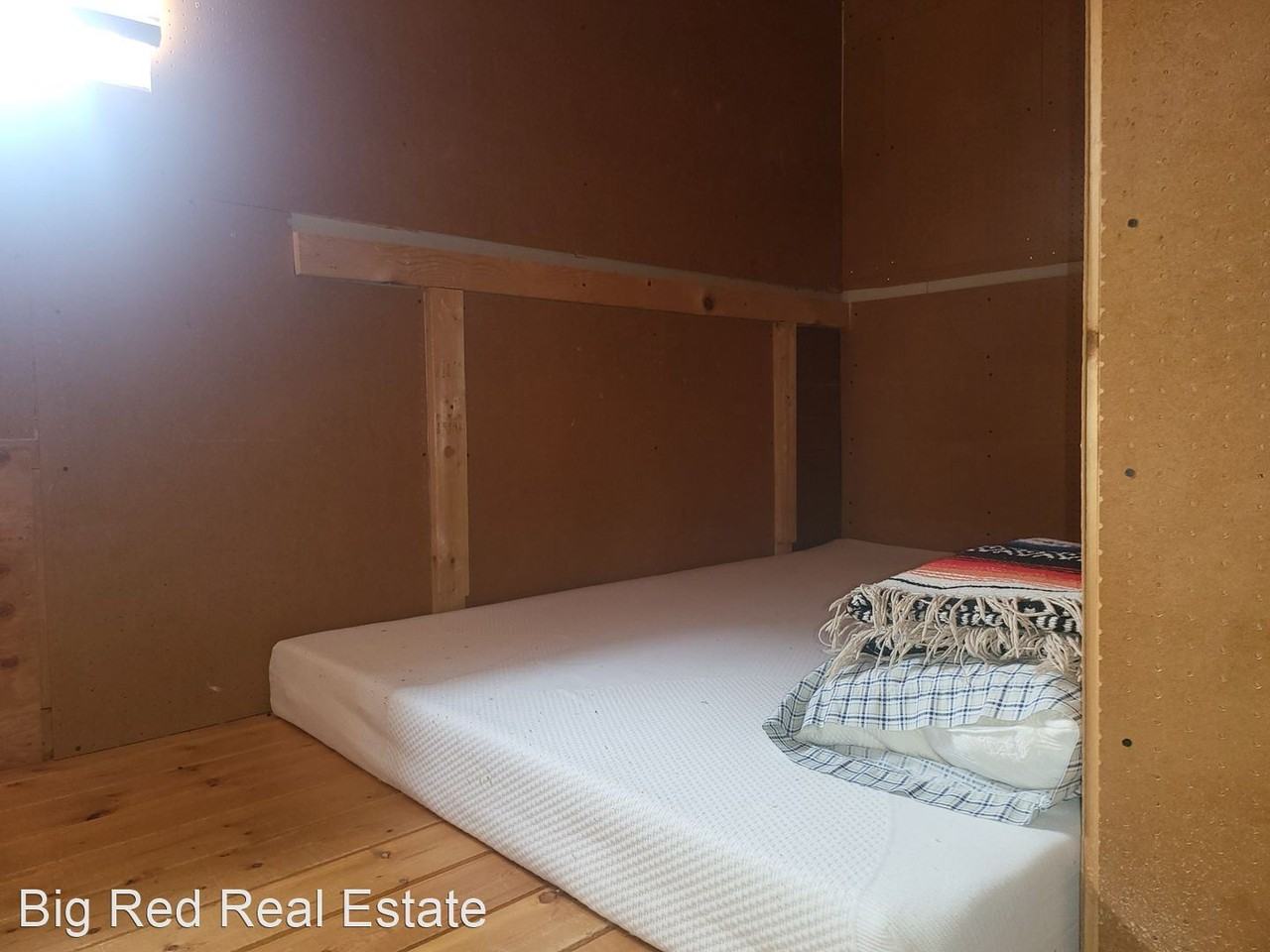 1411 Piney Dr - Photo 3 of 15