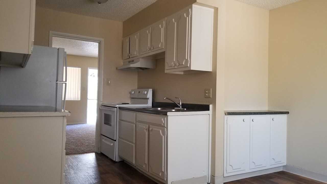 CENTURY PARK property - Photo 2 of 35