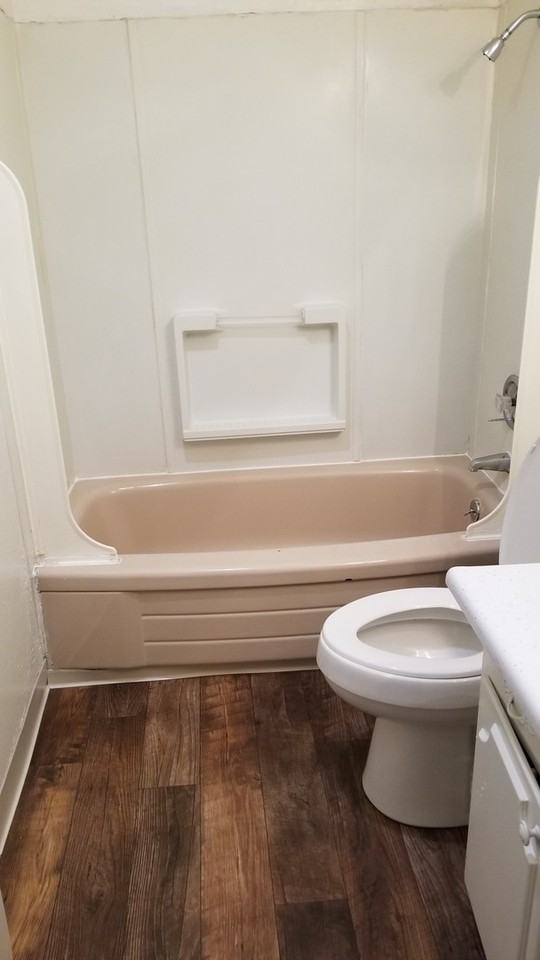 CENTURY PARK property - Photo 6 of 35