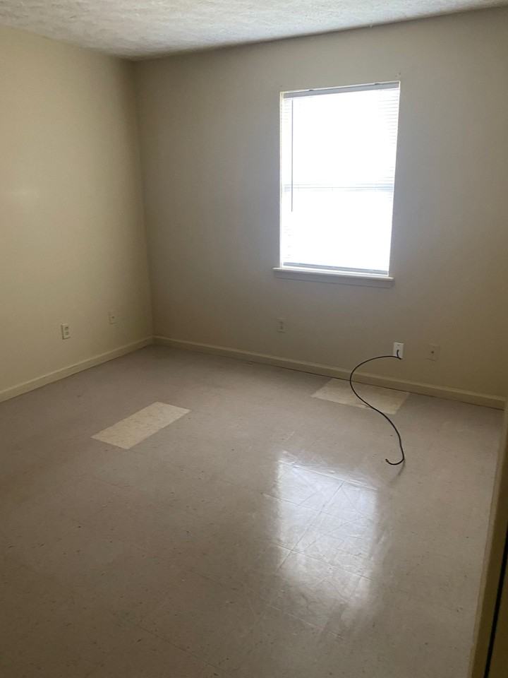 1020 1020 South Street - 13 #13 - Photo 6 of 13