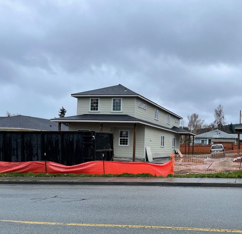 Parkview (LG) Apartments 1209 1223 32nd Street, Anacortes, WA 98221