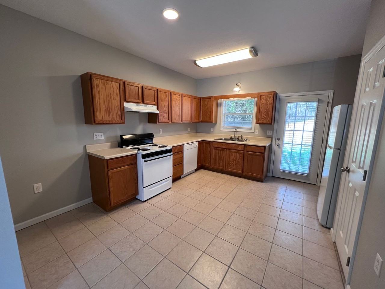 Rand Powell - Photo 5 of 38