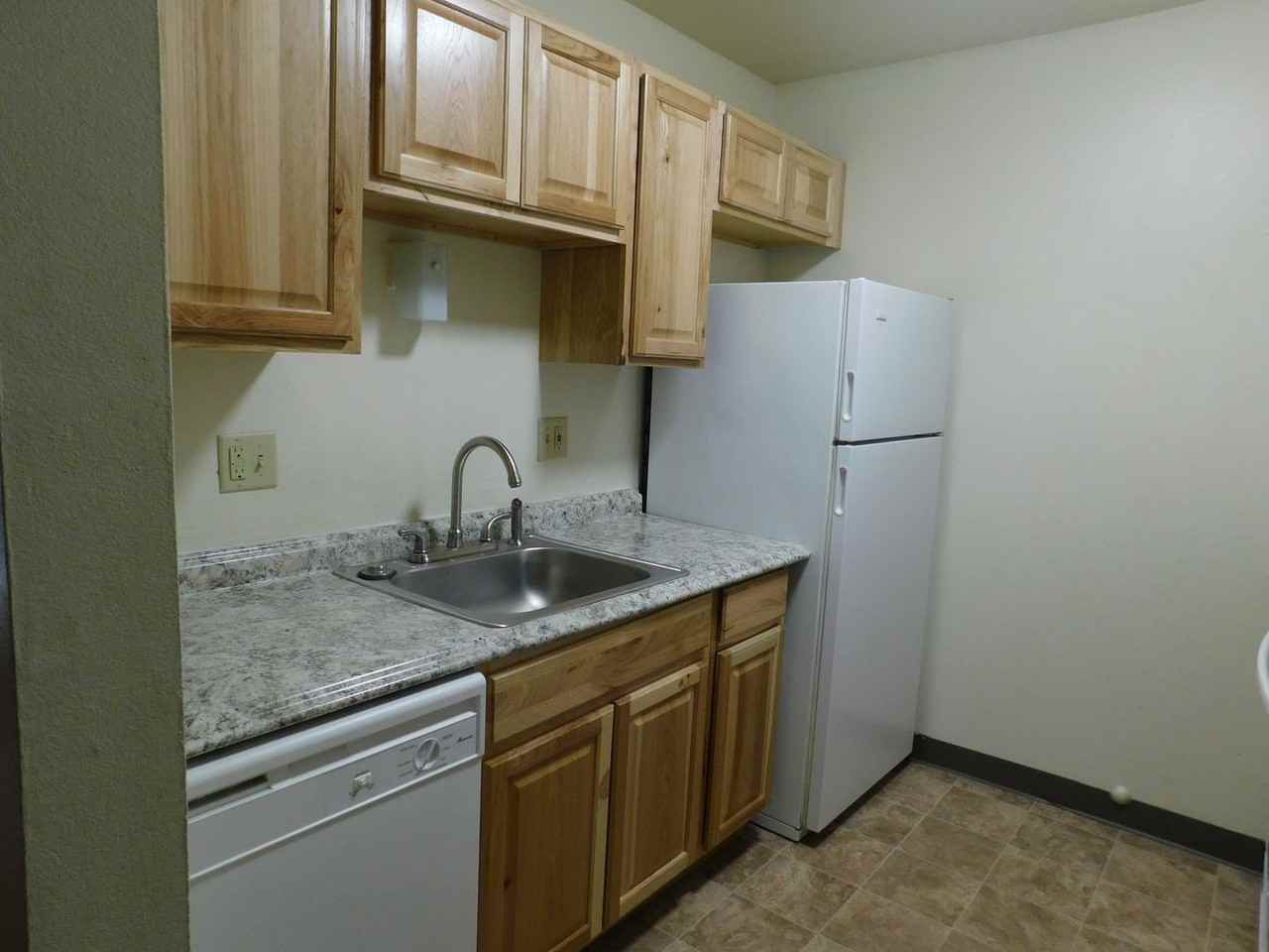 Brookview Apartments - Photo 7 of 15