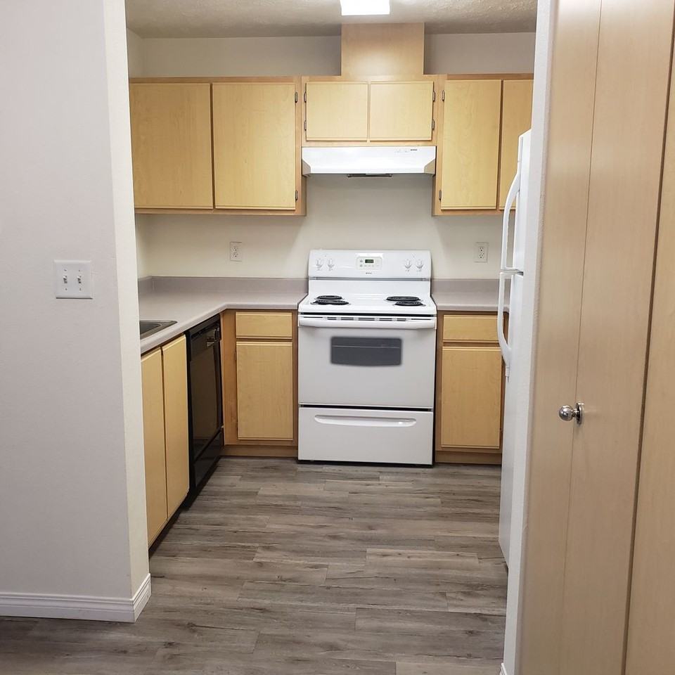 Deerfield - Photo 4 of 38