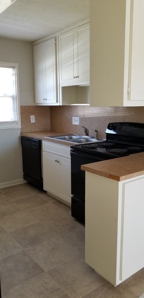 Springwood Apartments**AD - Photo 7 of 8