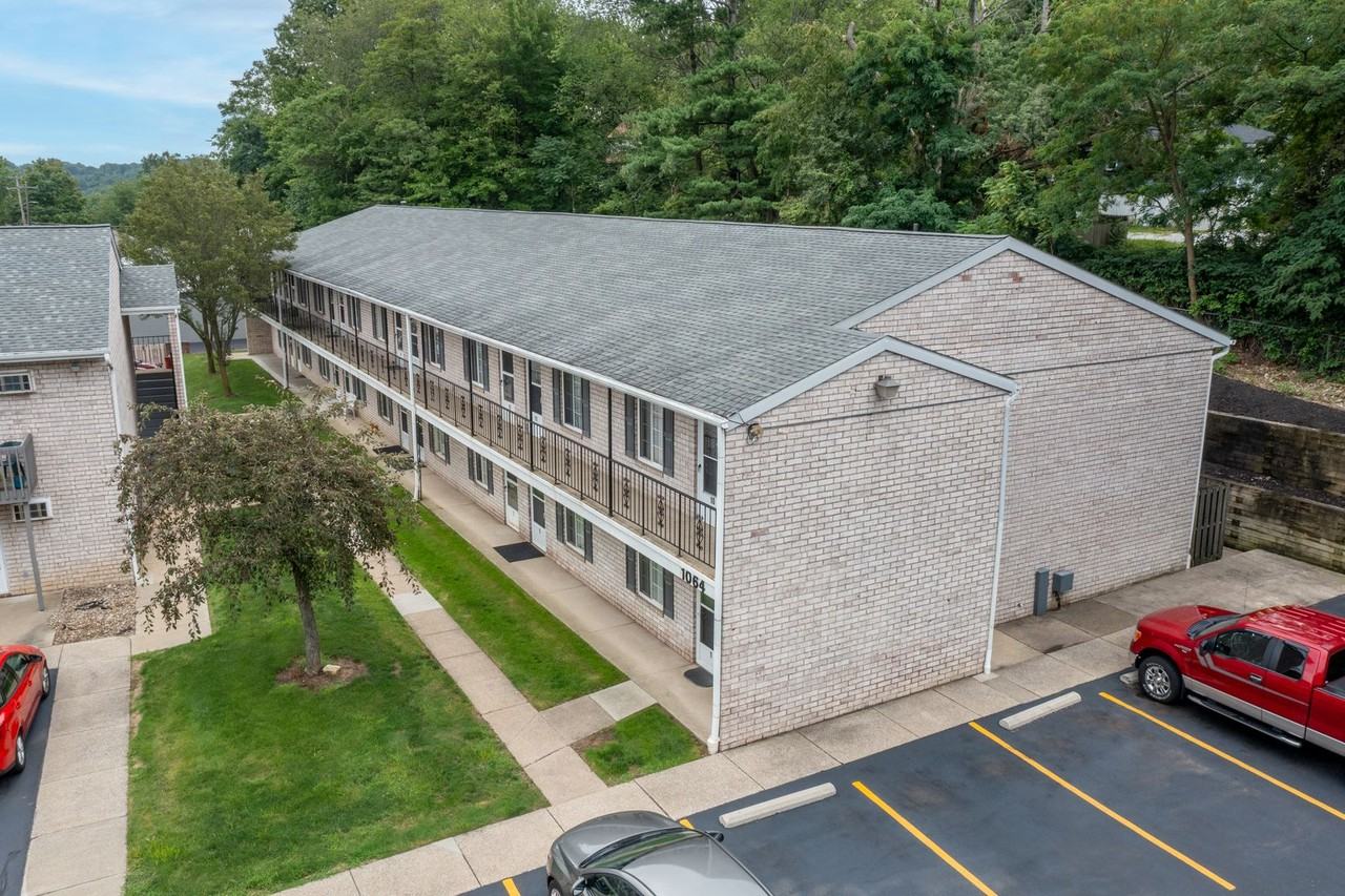 Clyde Crossings - Photo 2 of 13