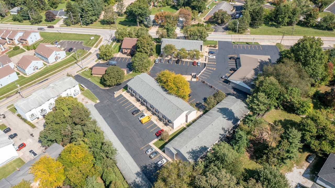 Clyde Crossings - Photo 6 of 13