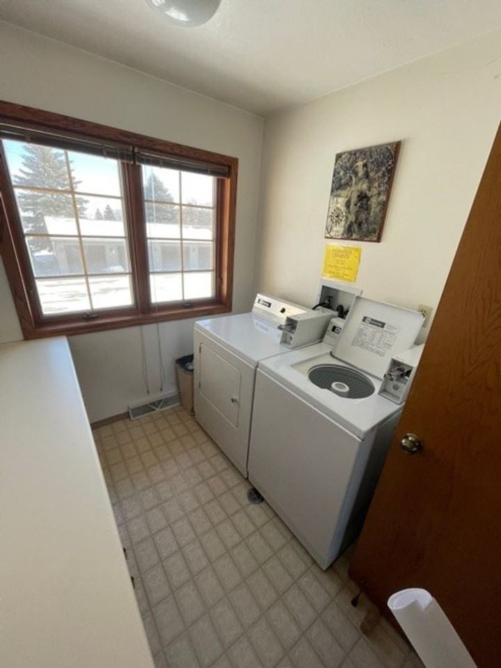 1702 Alfred Dr. - Photo 2 of 18