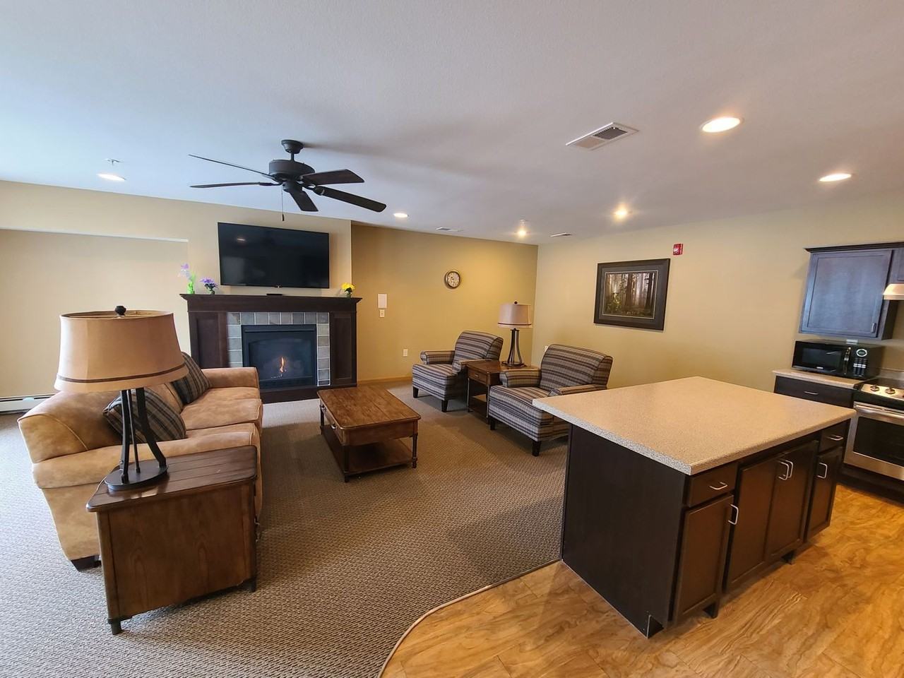 River Hills Apartments 2 - Photo 6 of 12