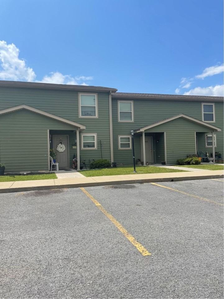 102 Alexandria Dr - Photo 3 of 3