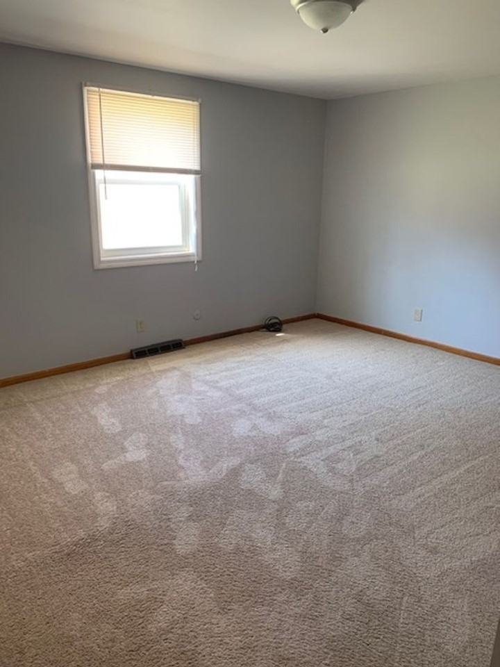 Angle-Tyler Apartments - Photo 6 of 10