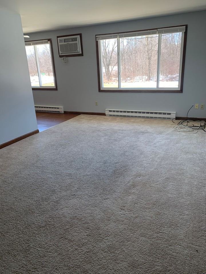 Tudor Heights Apartments - Photo 4 of 11