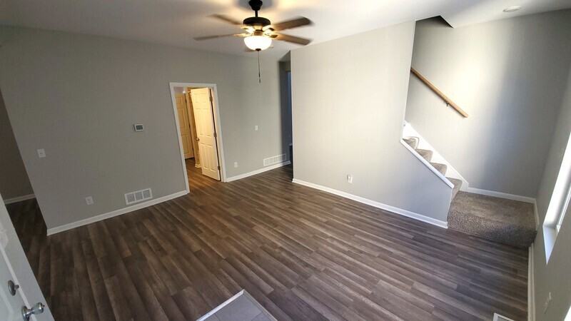 1648 A Ave Ne - Photo 2 of 29